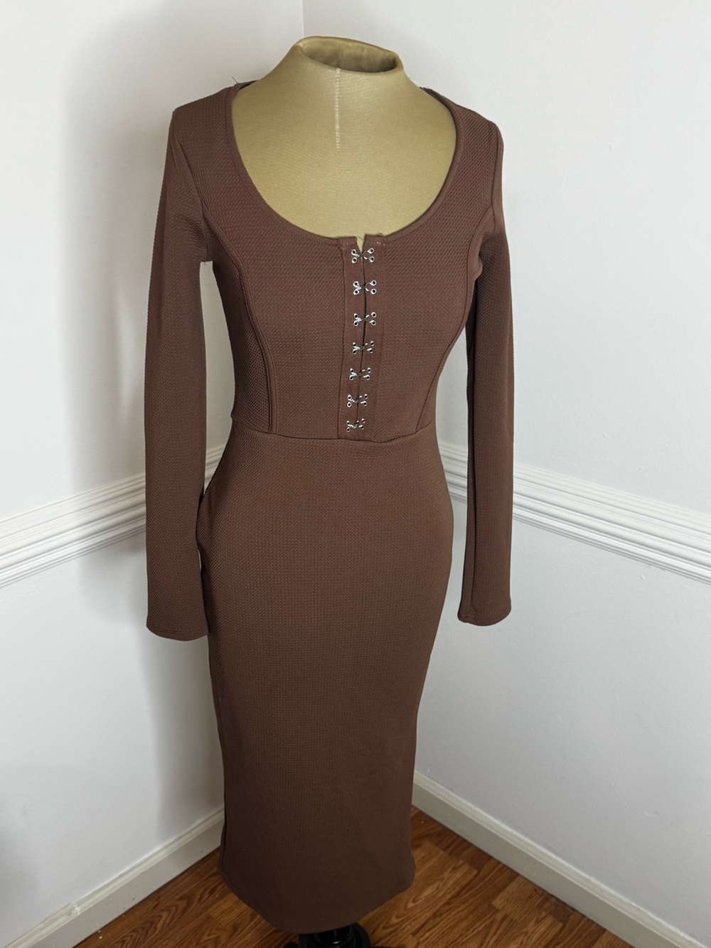 Heart Hips Brown Ribbed Hook-and-Eye Long Sleeve Midi Dress